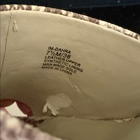 *Vince Camuto IM-DAHRA ROCCIA White Gold DOMINO Snake Print Open Toe Wedges - Picture 13 of 16